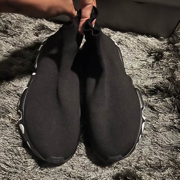 BALENCIAGA SPEED RUNNERS GRAFFITI - Picture 6 of 11